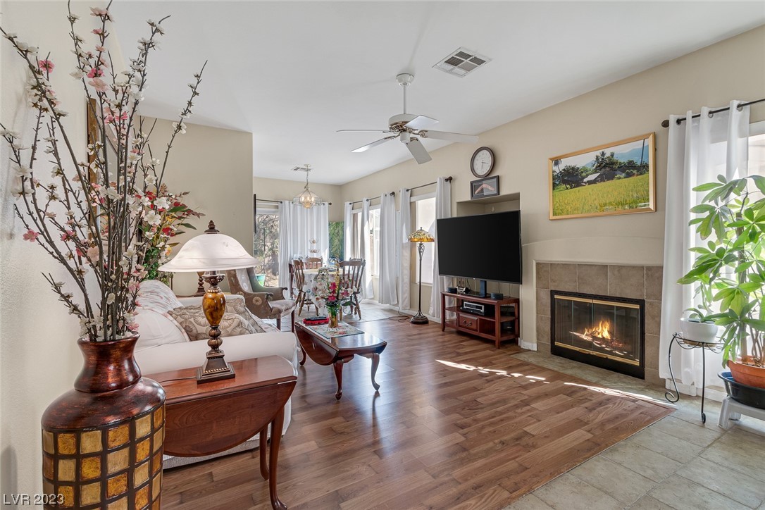 8556 Ebony Hills Way