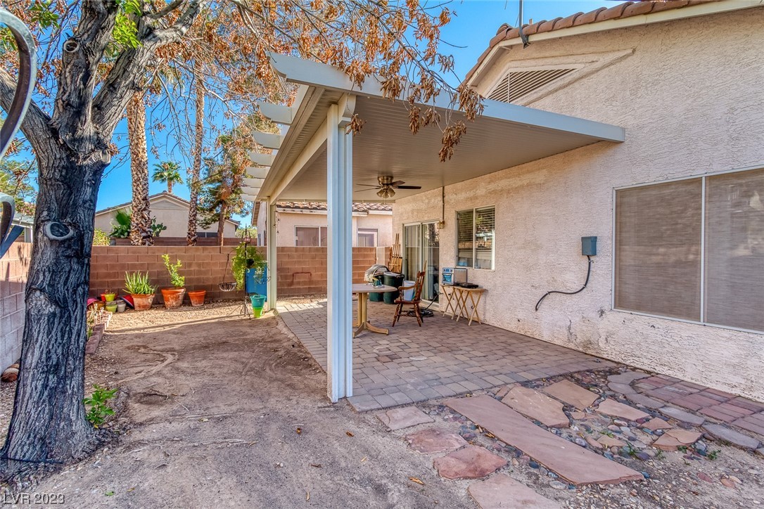 8556 Ebony Hills Way