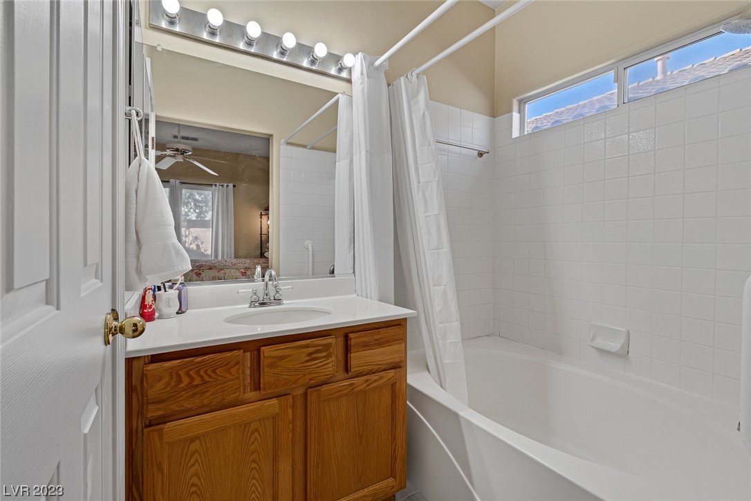 8556 Ebony Hills Way