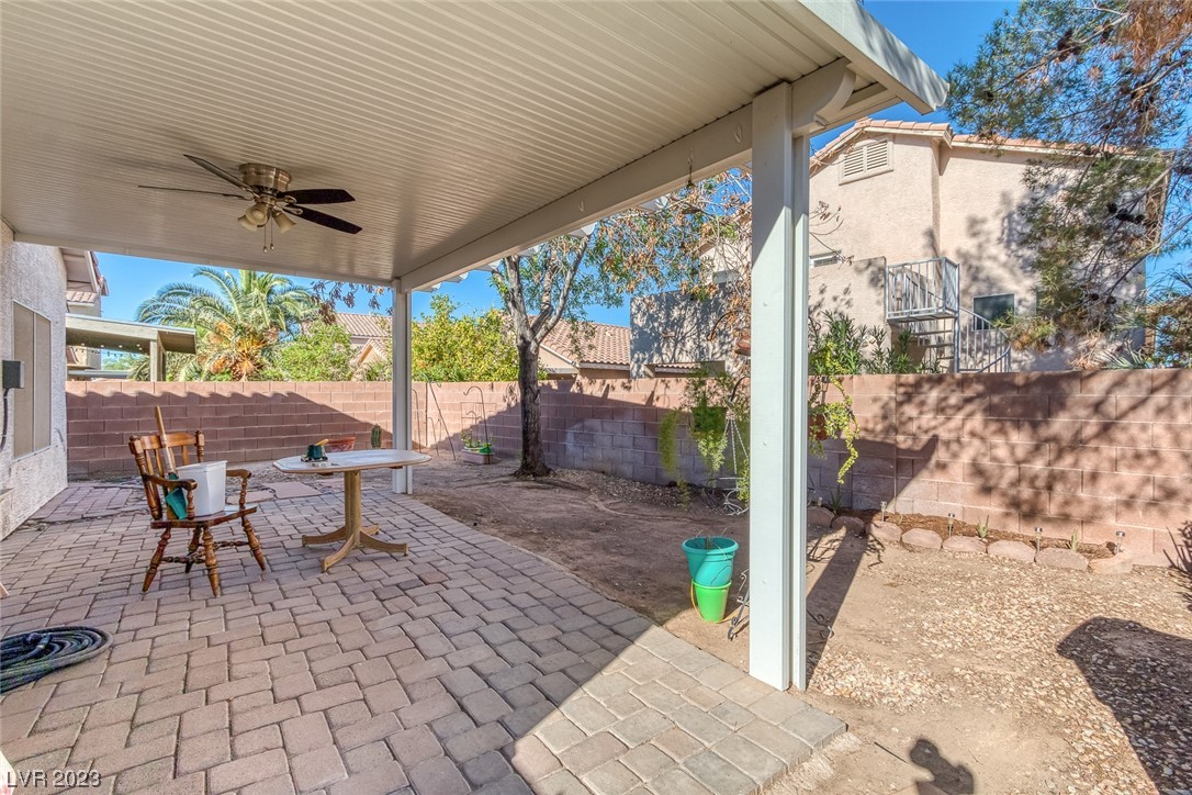 8556 Ebony Hills Way