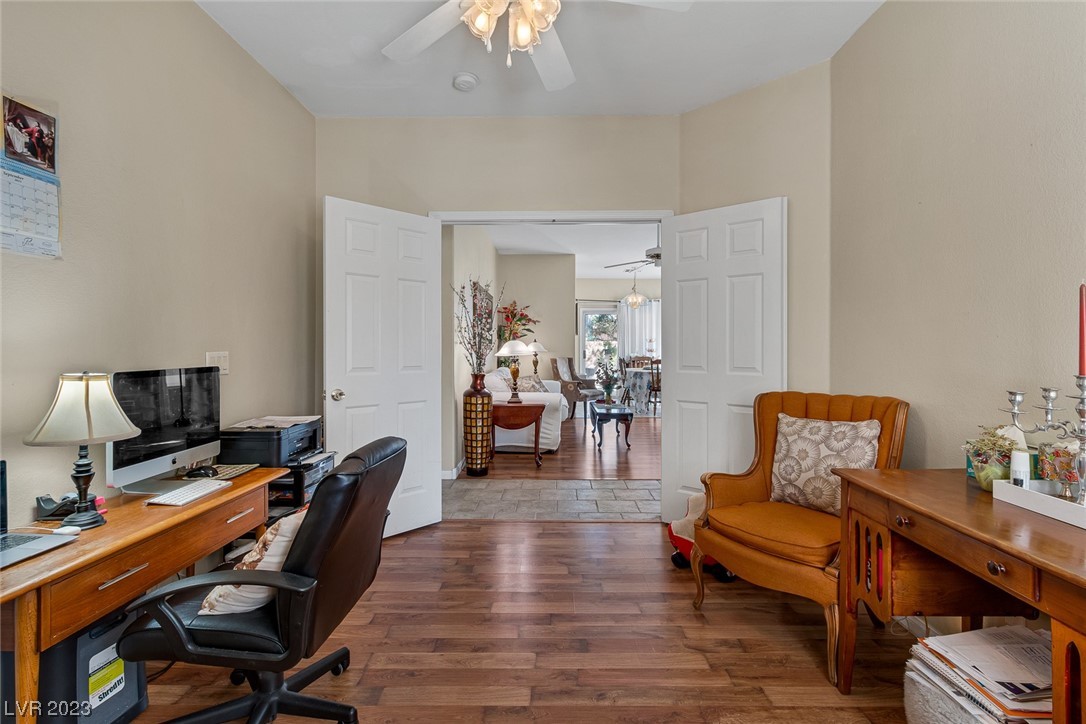 8556 Ebony Hills Way