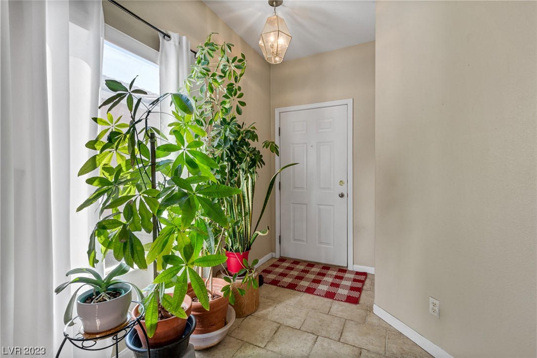 8556 Ebony Hills Way