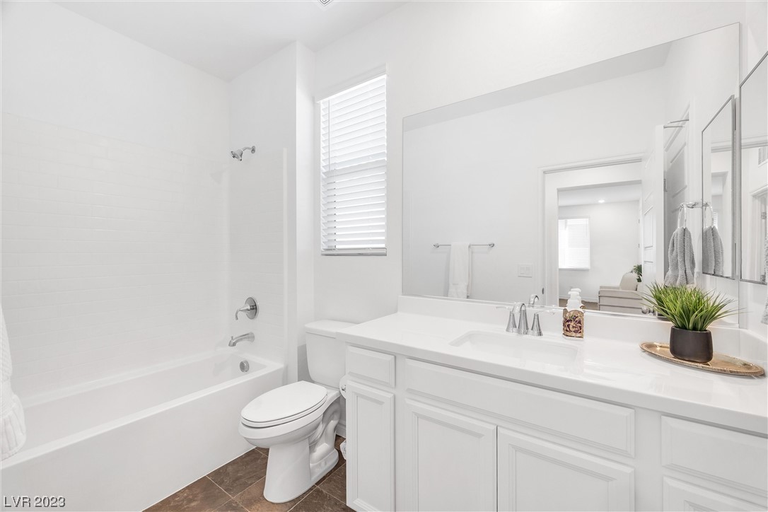 1134 Edel Hest Avenue