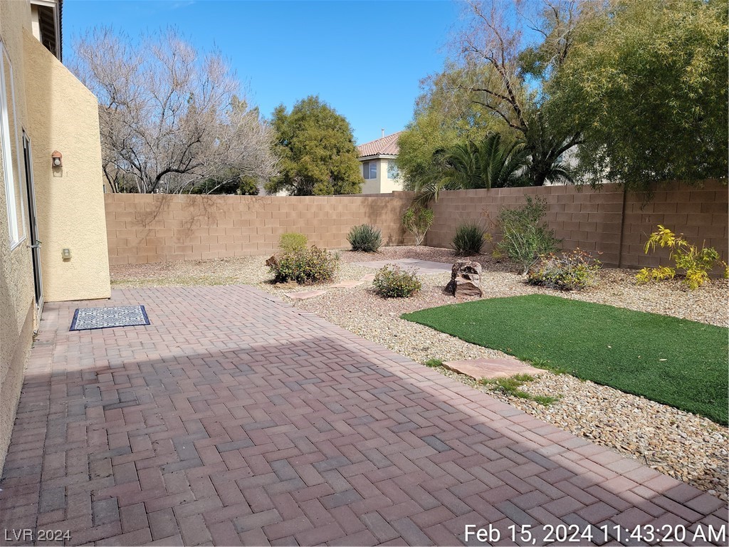 10876 Fishers Island Street