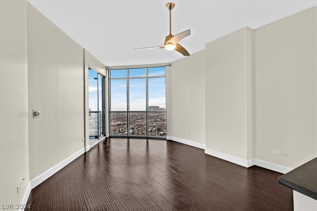 200 West Sahara Avenue 3010