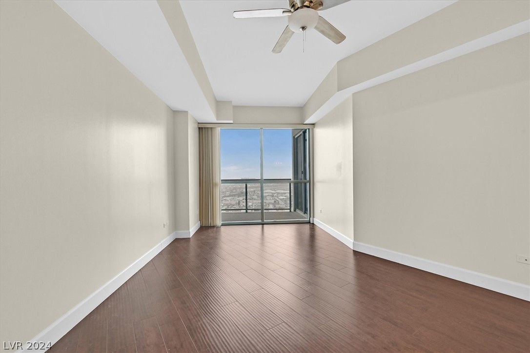 200 West Sahara Avenue 3010