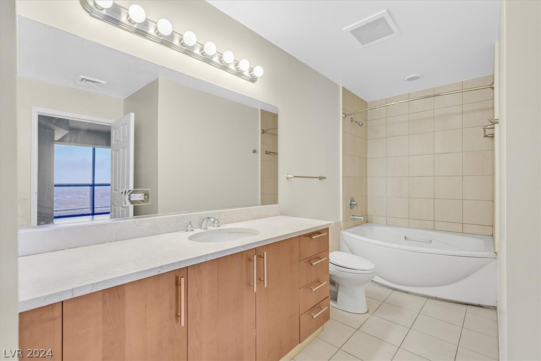 200 West Sahara Avenue 3010