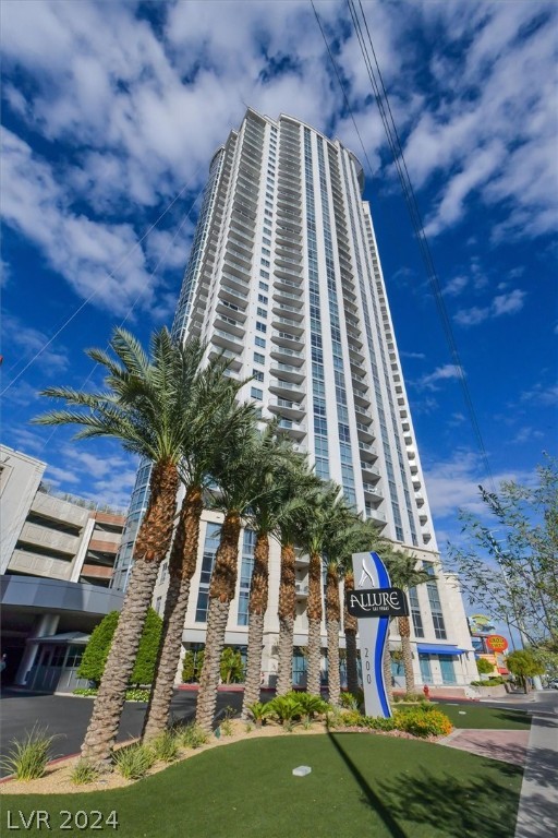 200 West Sahara Avenue 3010