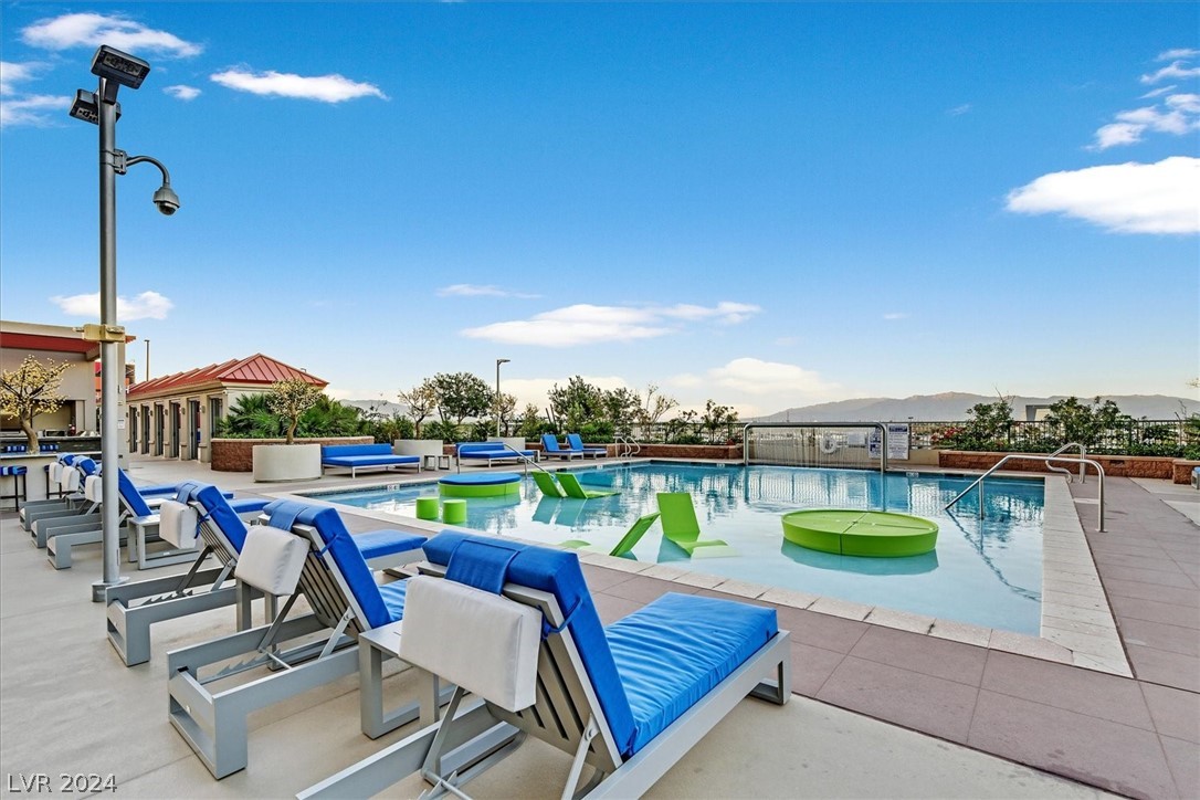 200 West Sahara Avenue 3010