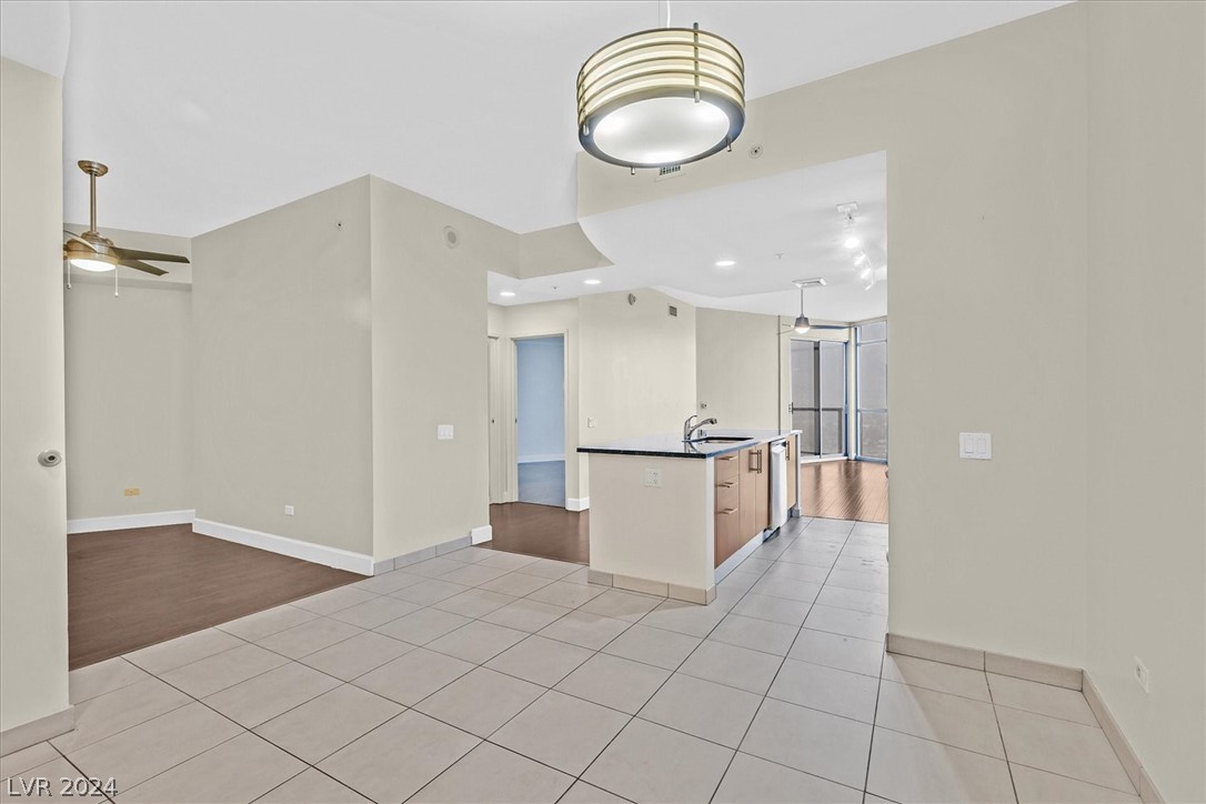 200 West Sahara Avenue 3010