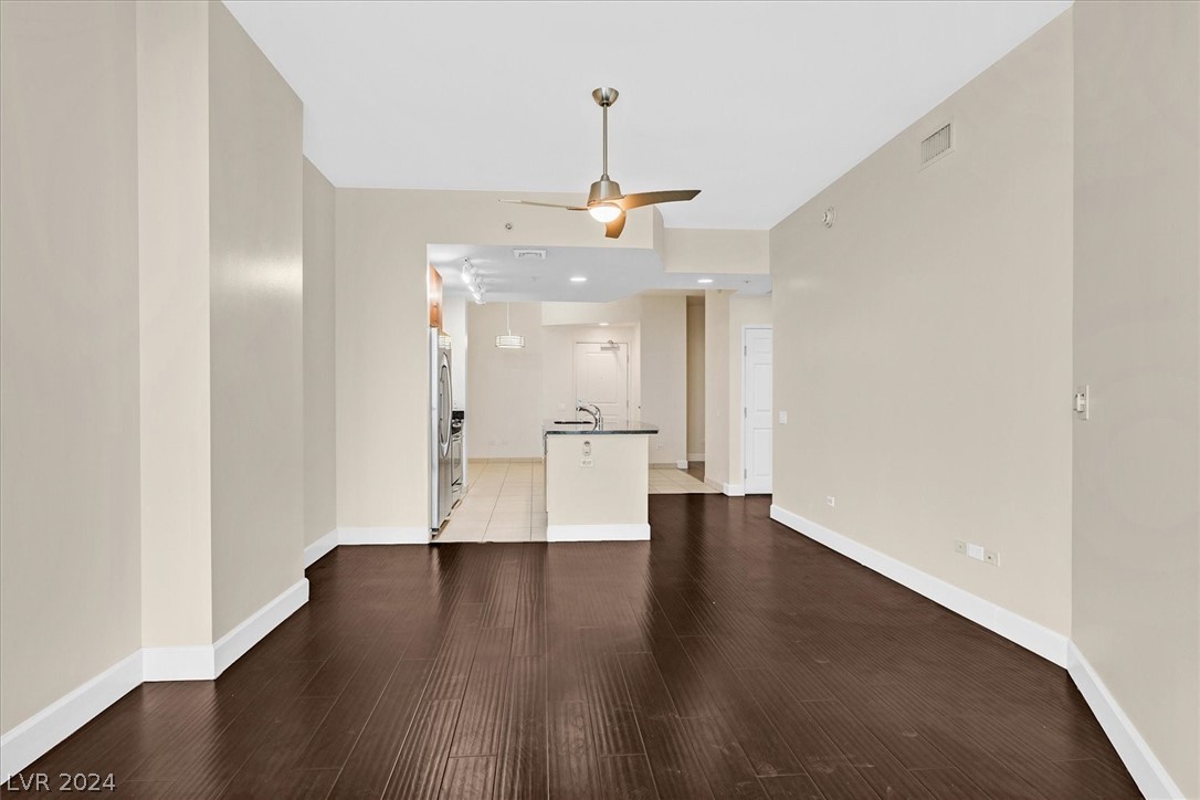 200 West Sahara Avenue 3010