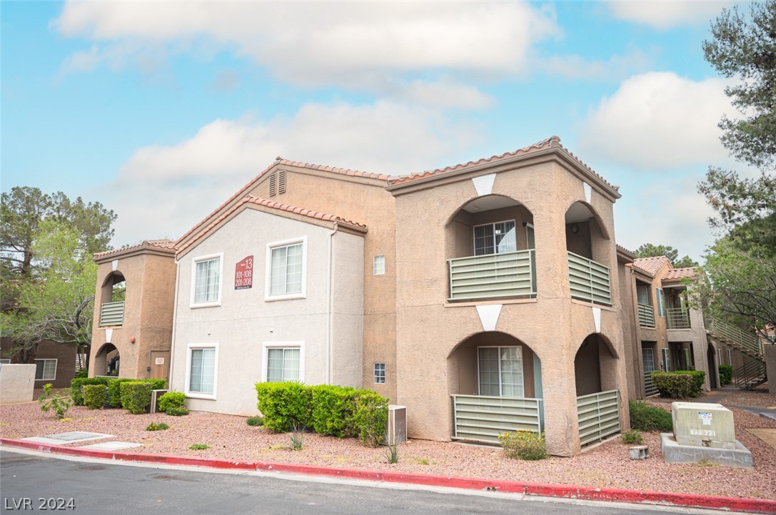 2110 Sealion Drive 201