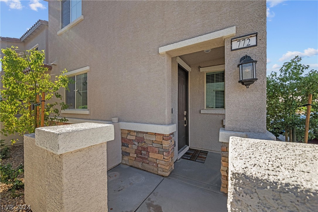 772 Grand Country Avenue