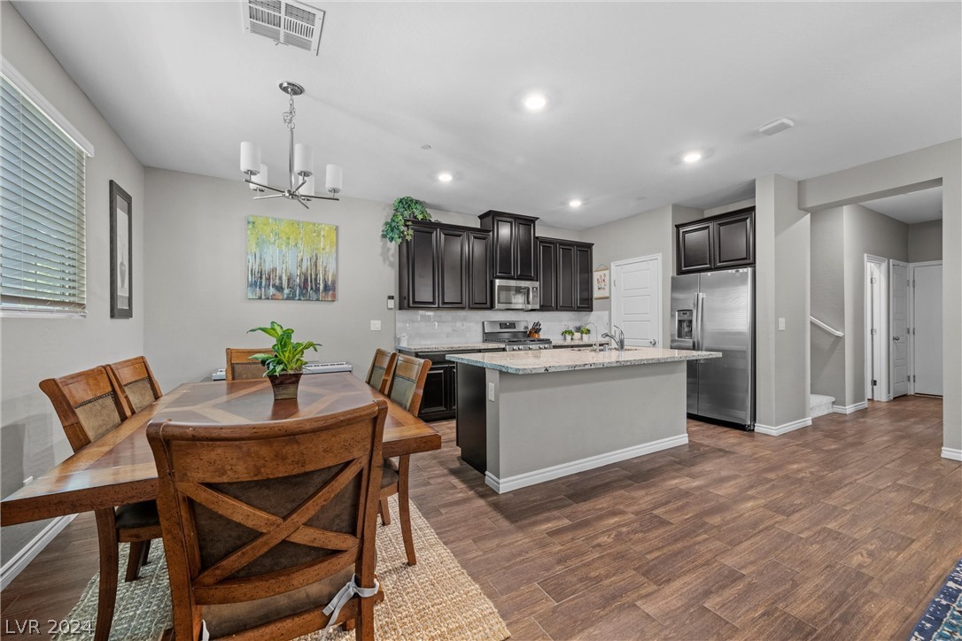 772 Grand Country Avenue