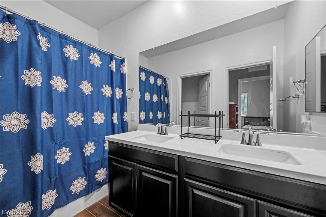 772 Grand Country Avenue