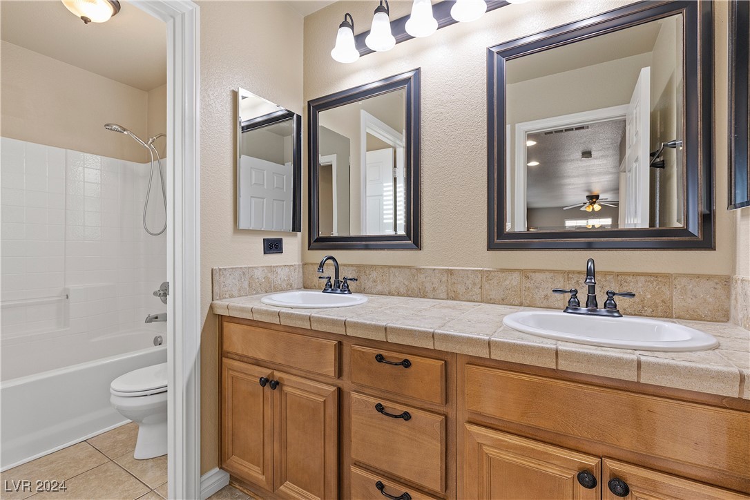 4408 Desert Park Avenue