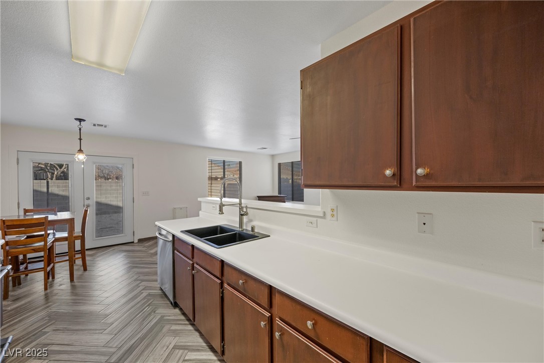 610 Roberta Alecia Avenue