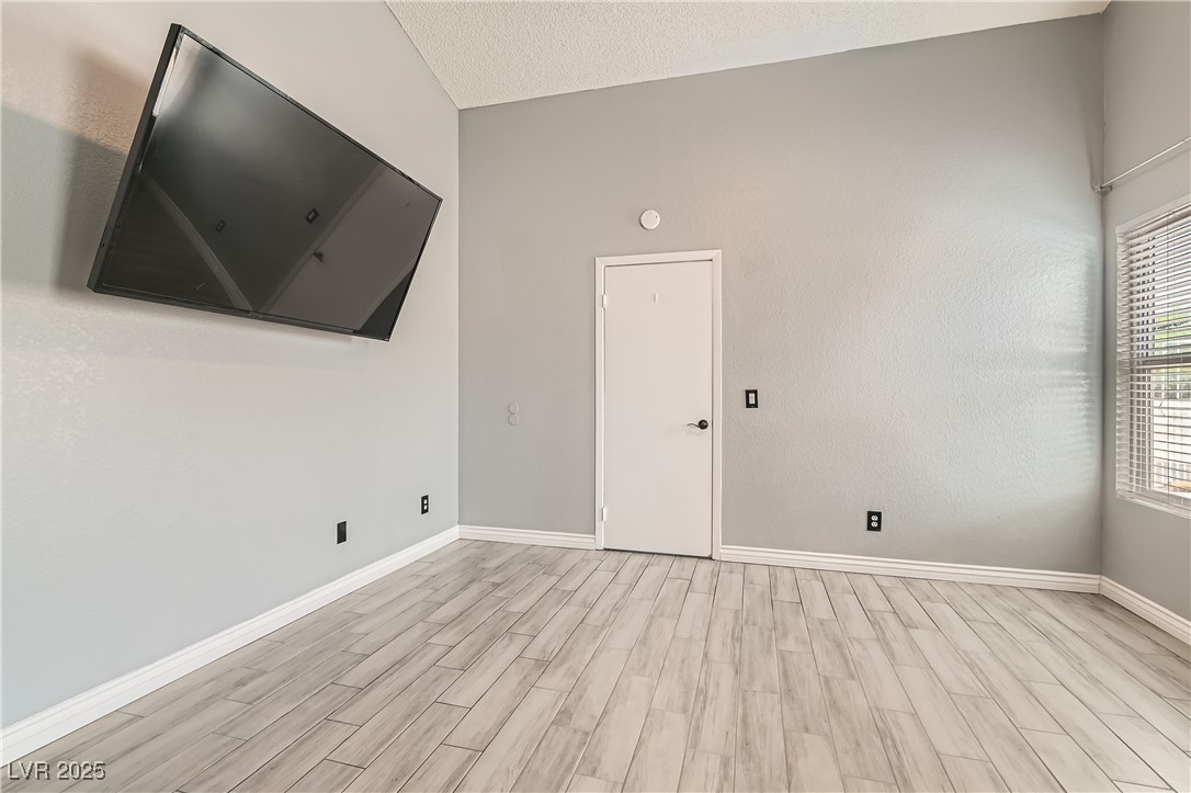 901 Clipper Drive