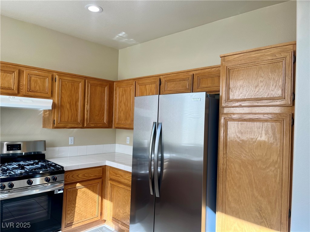 1528 Remembrance Hill Street