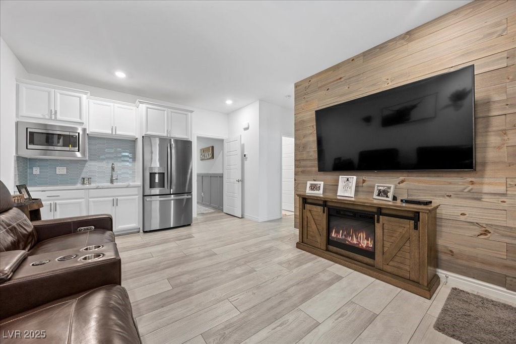 7616 Mojave Evening Street