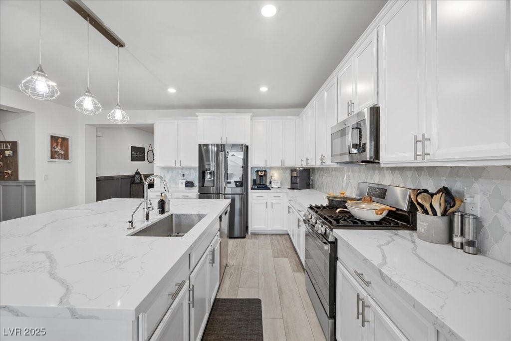 7616 Mojave Evening Street