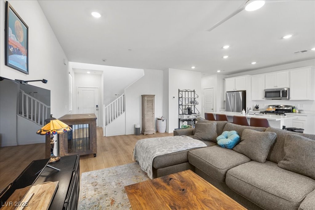 9804 Olivia Edge Street