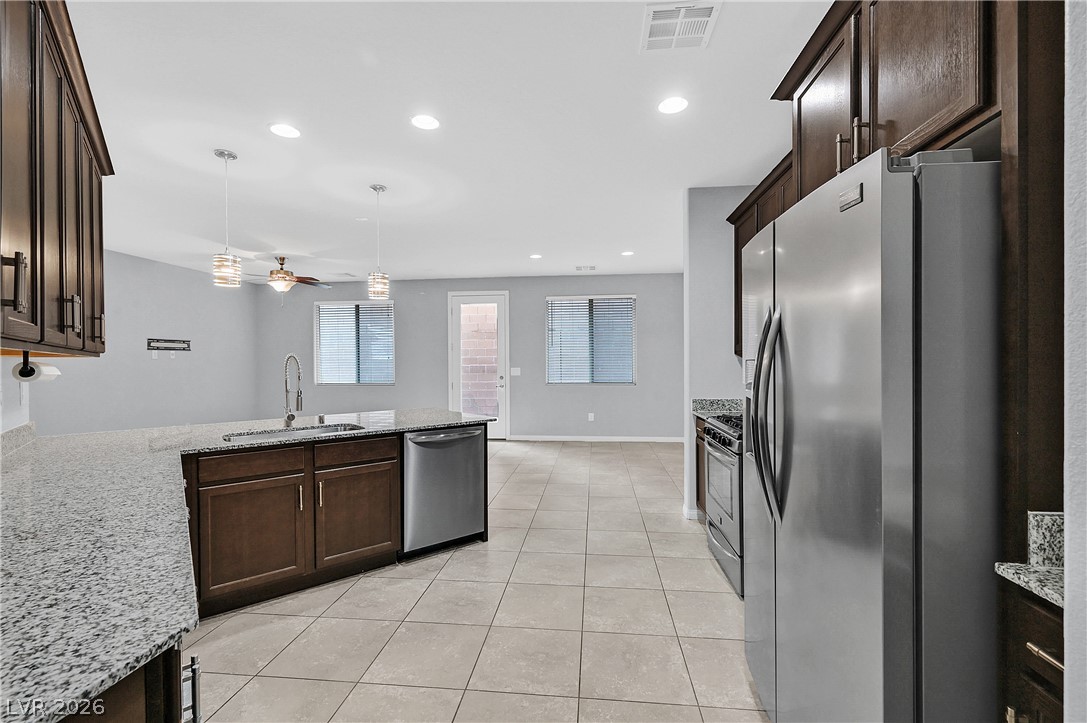 6631 Rocky Reef Street