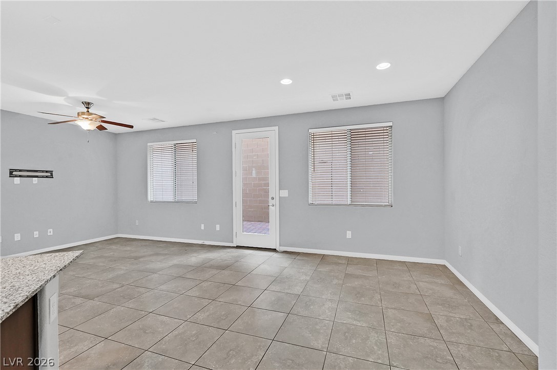 6631 Rocky Reef Street