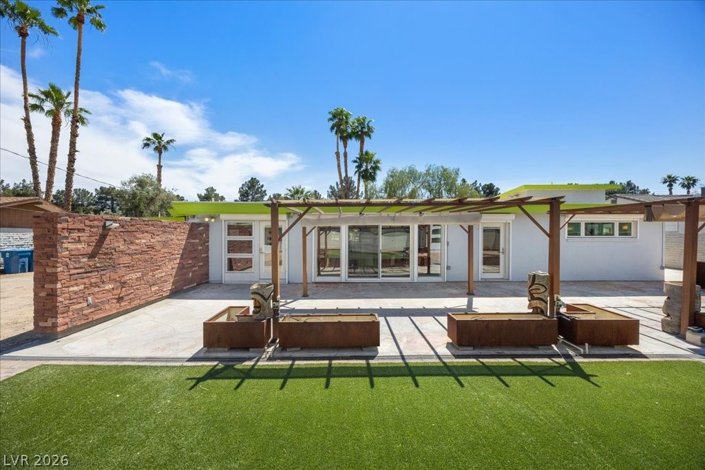4016 Vegas Drive