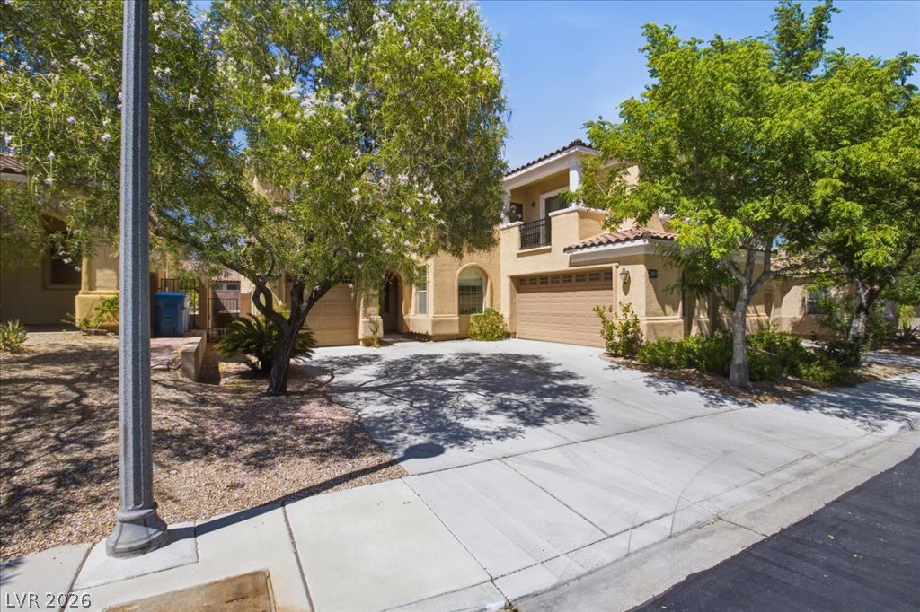 9336 White Waterfall Avenue