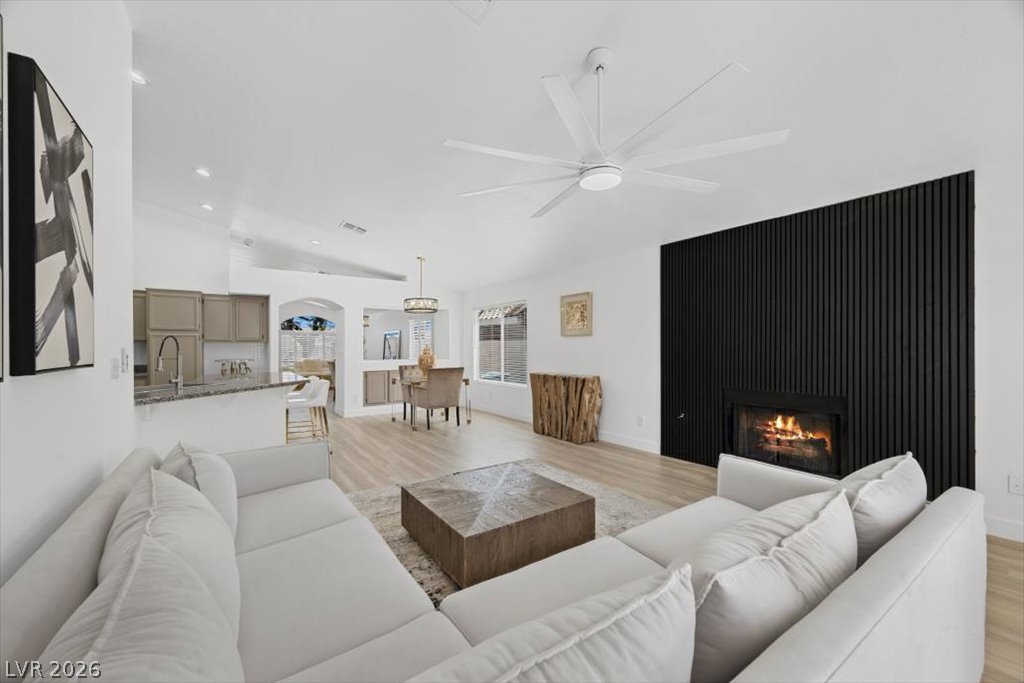 1601 Diamond Oaks Court
