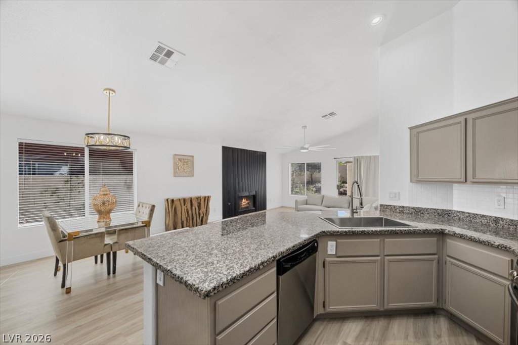 1601 Diamond Oaks Court
