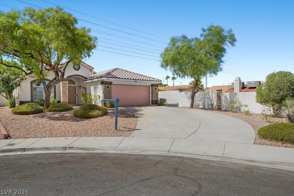 1601 Diamond Oaks Court