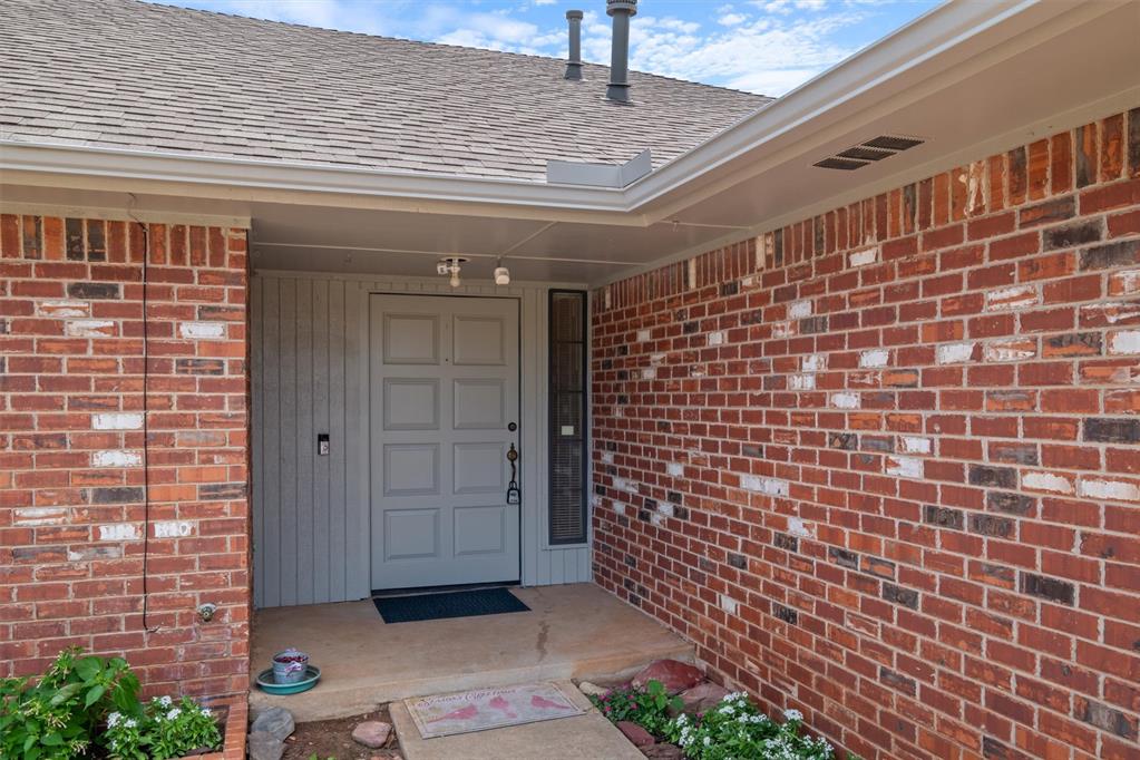2318 Ripple Creek Lane