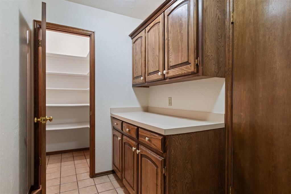 2318 Ripple Creek Lane