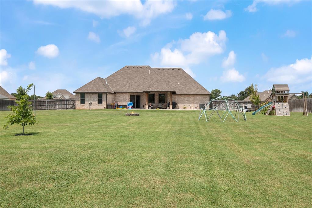 6975 Oakmonte Circle