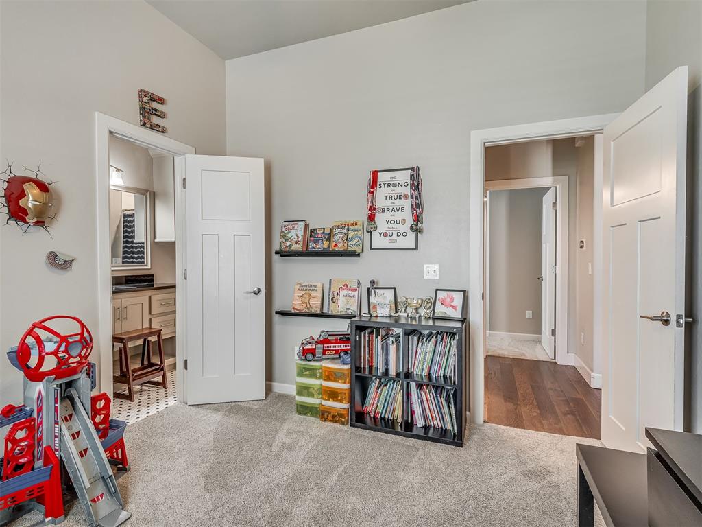 13525 Gentry Drive