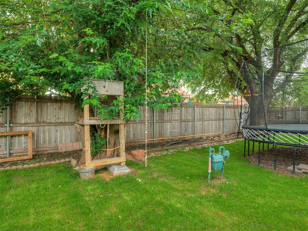 606 N Pine Branch Way