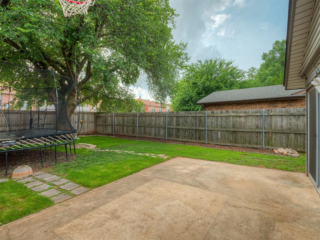606 N Pine Branch Way