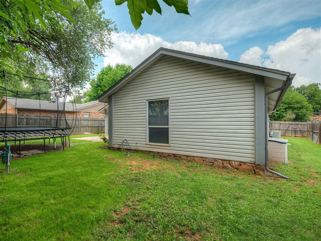 606 N Pine Branch Way
