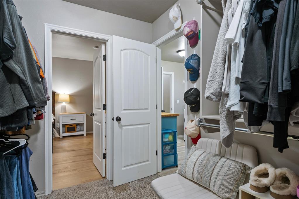 5865 Oak Tree Terrace