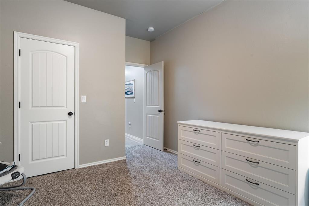 5865 Oak Tree Terrace