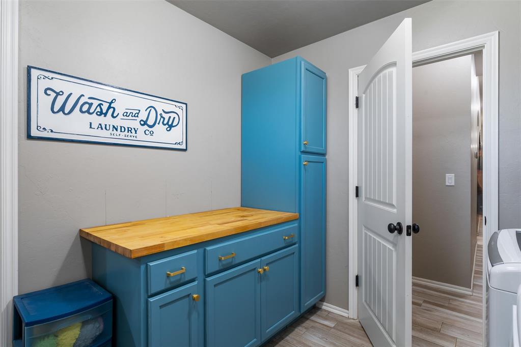 5865 Oak Tree Terrace