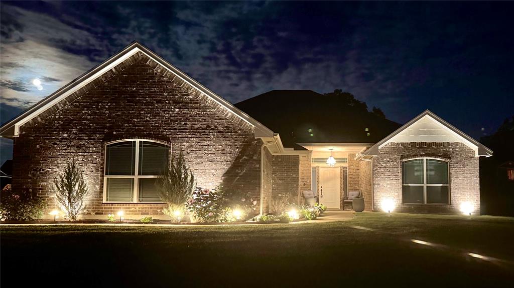 5865 Oak Tree Terrace