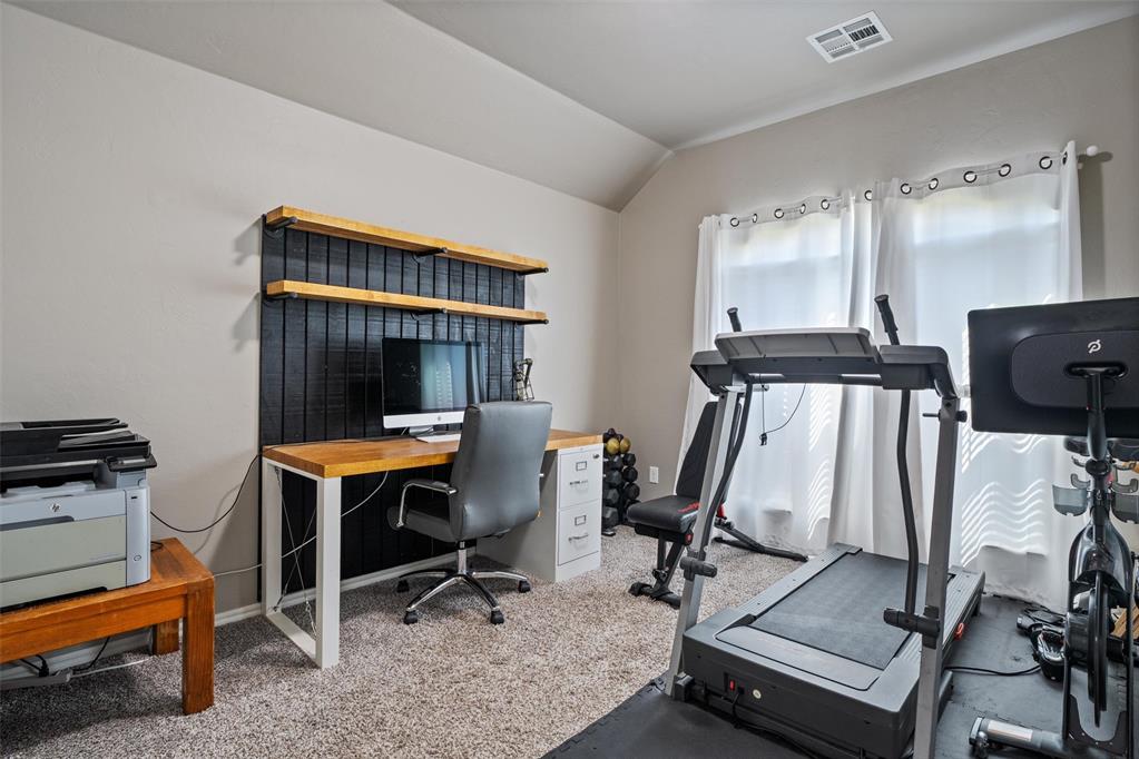 5865 Oak Tree Terrace