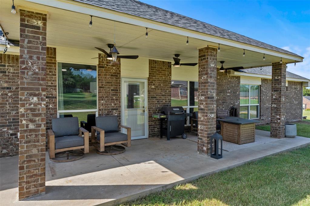 5865 Oak Tree Terrace