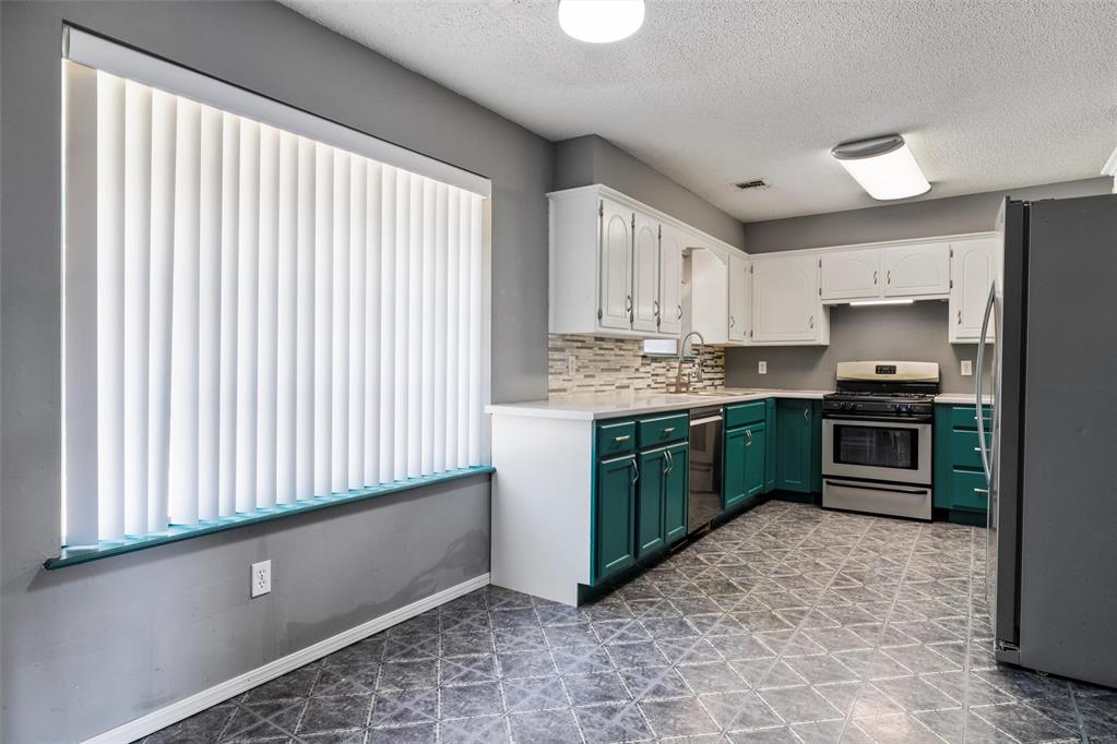 11013 Bel Air Place