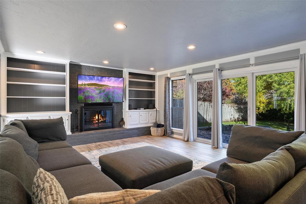 809 Timber Ridge Road