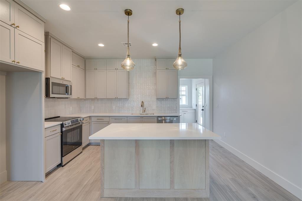 1316 E Cleveland Avenue