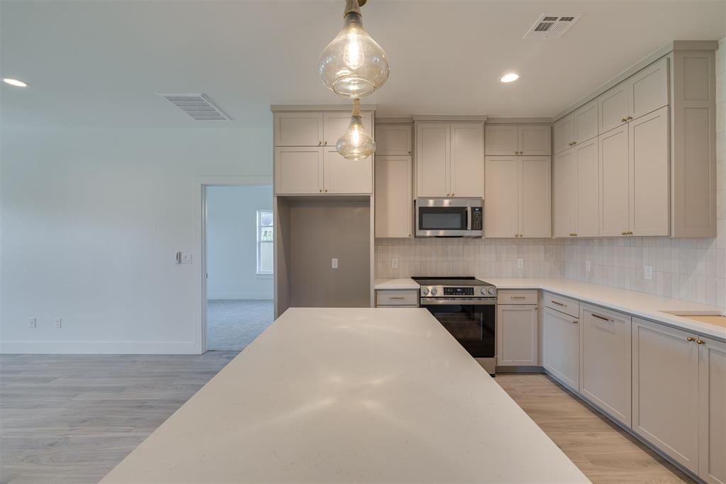 1316 E Cleveland Avenue